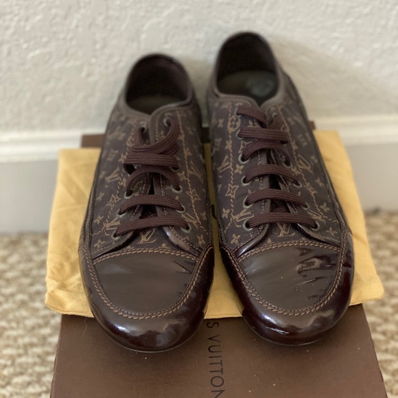 Louis Vuitton sneakers - Picture 1 of 3